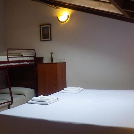 Casa De La Montana Albergue Turistico Avín Chambre photo