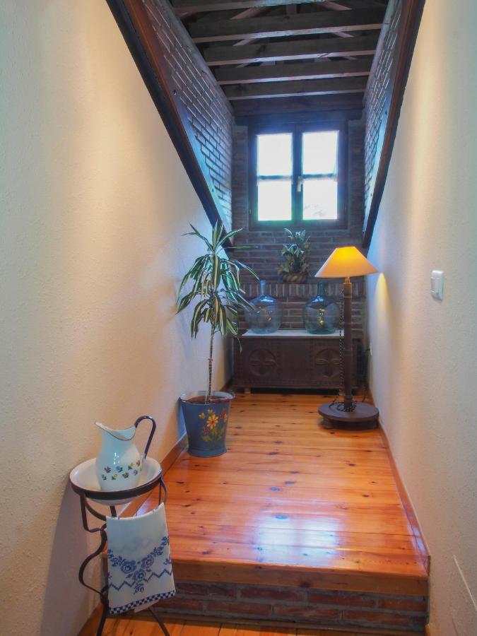 Casa De La Montana Albergue Turistico Avín Extérieur photo