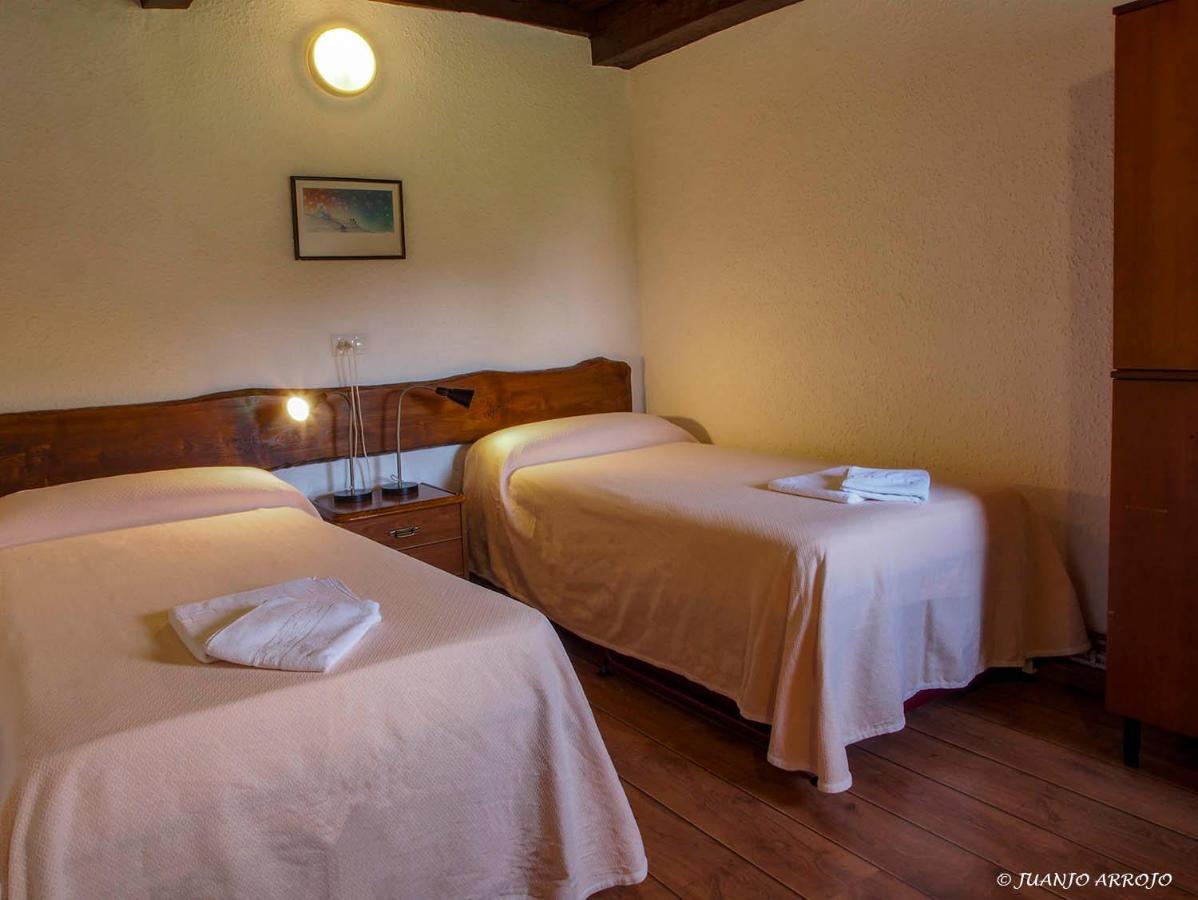 Casa De La Montana Albergue Turistico Avín Extérieur photo