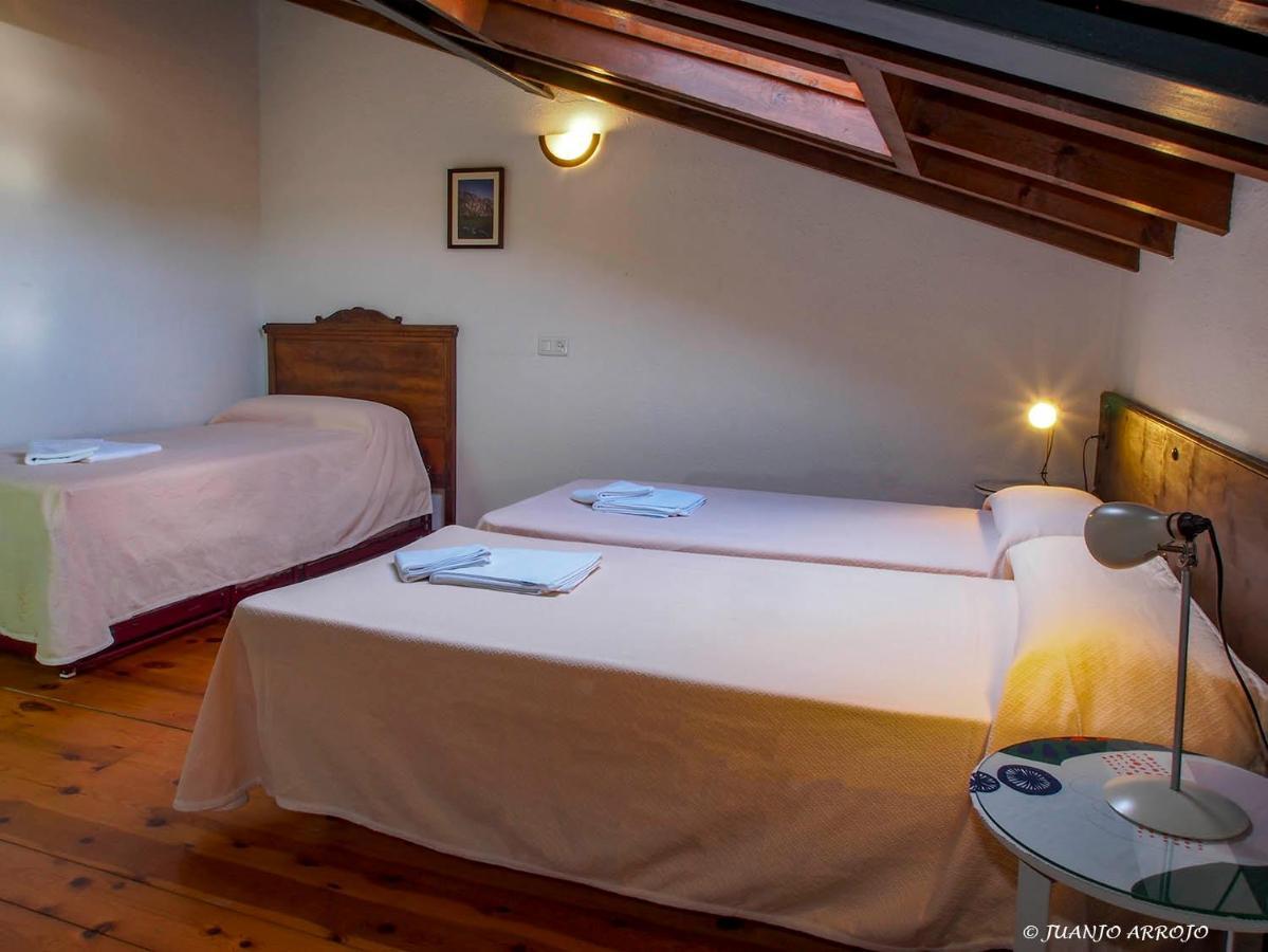 Casa De La Montana Albergue Turistico Avín Extérieur photo